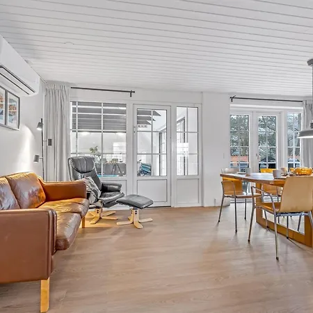 Ferienhaus Rajka - 800m From The Sea By Interhome Bøtø By
