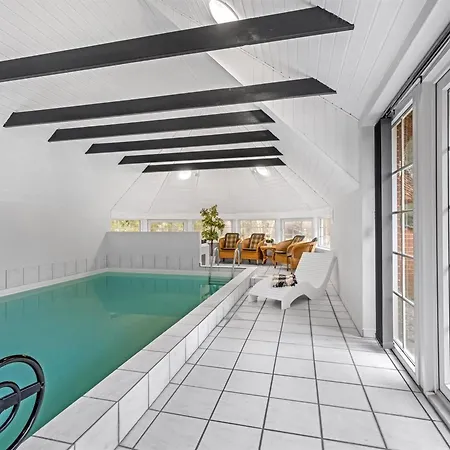 Rajka - 800m From The Sea By Interhome *