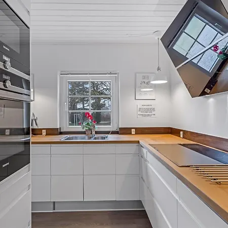 Ferienhaus Rajka - 800m From The Sea By Interhome